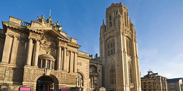  Beca de Pregrado en Reino Unido  – University of Bristol