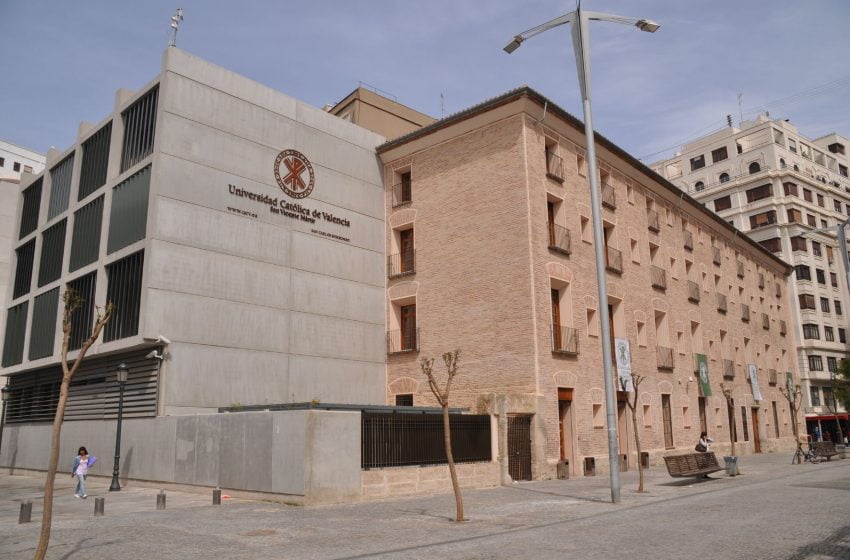  Beca de Máster en España – Universidad Católica de Valencia